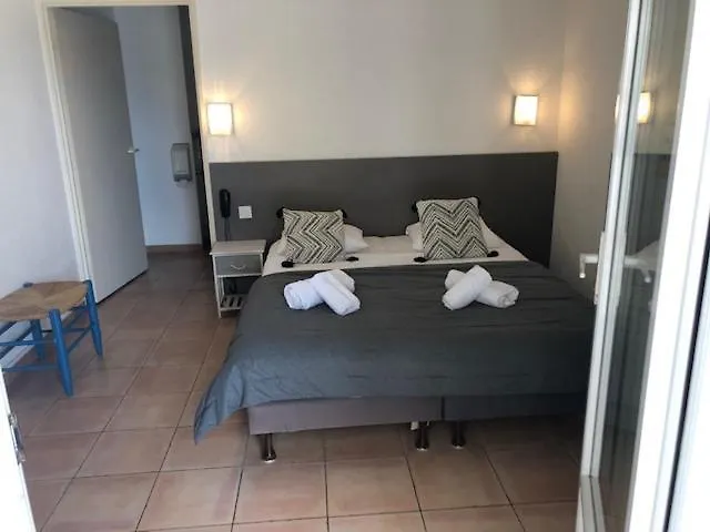 Hotel Le Bleu Marine Saintes-Maries-de-la-Mer 2*,  France